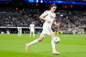 世几左？22岁卡雷拉斯身价左后卫第3 锁死亚马尔+上场献世界波...